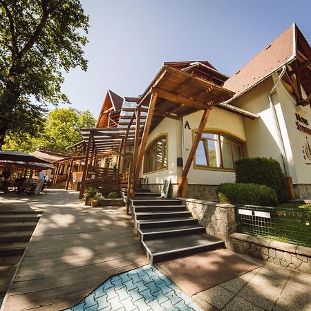 Hotel Szeifert Совата Екстер'єр фото