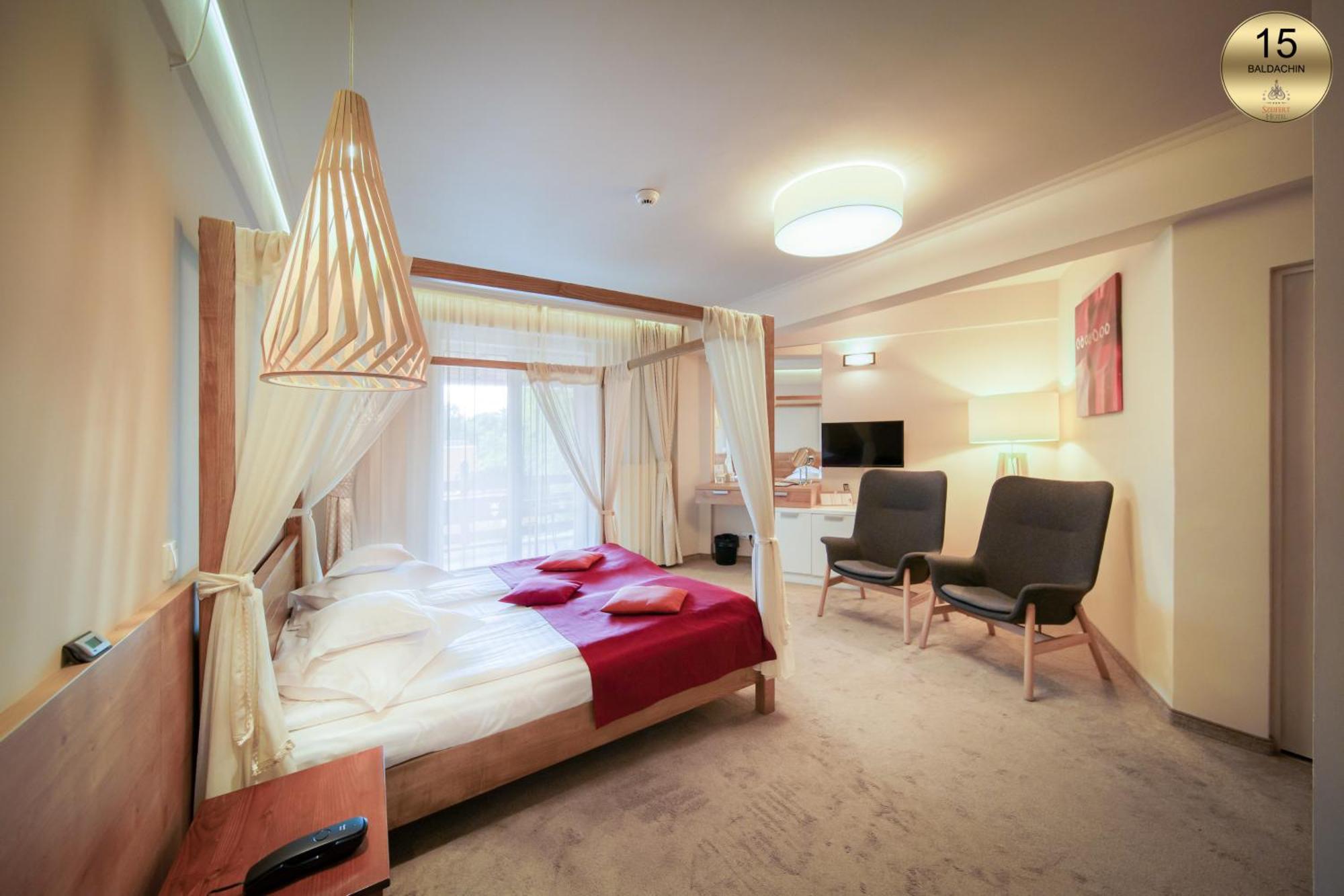 Hotel Szeifert Совата Екстер'єр фото