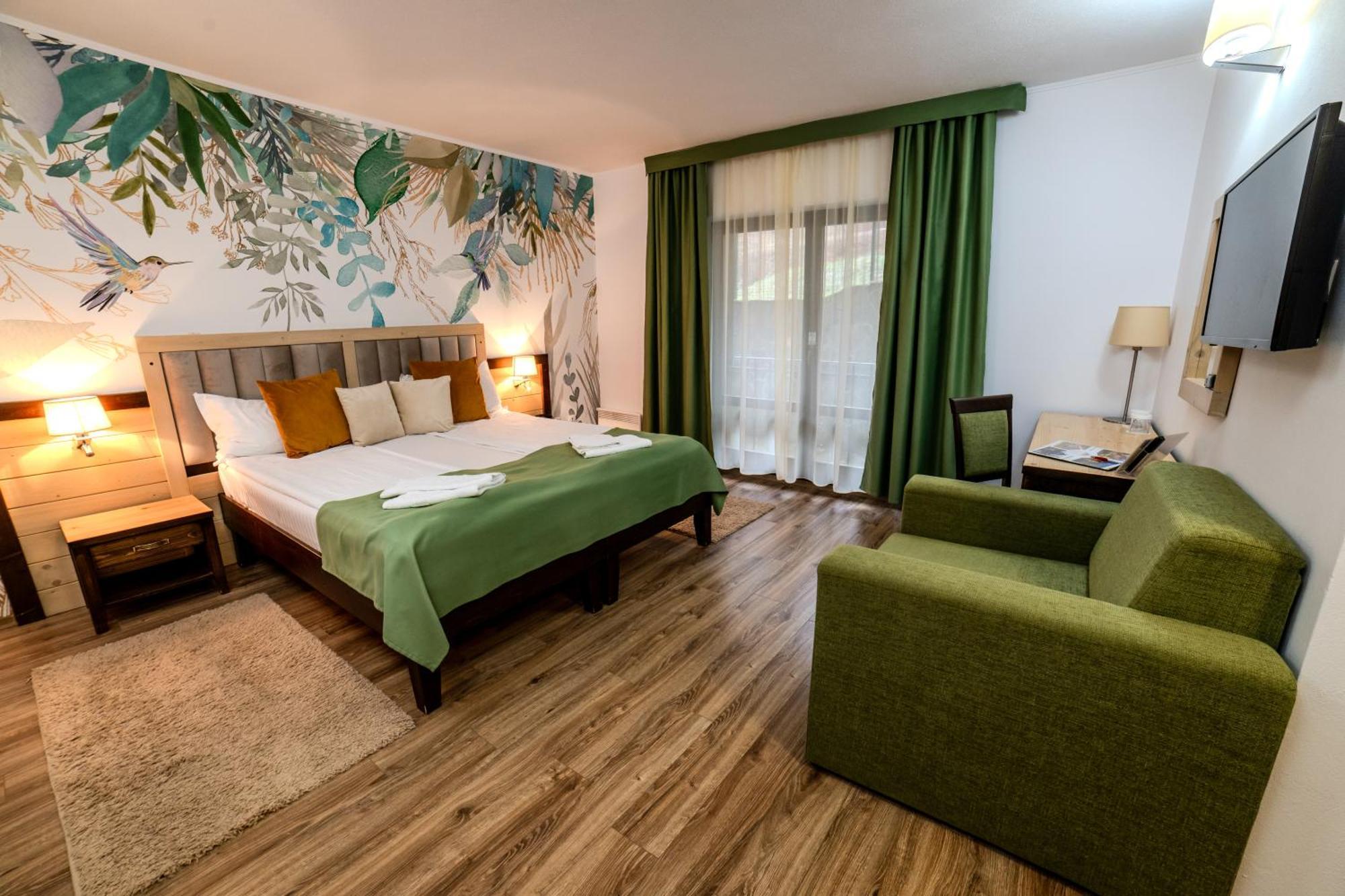 Hotel Szeifert Совата Екстер'єр фото