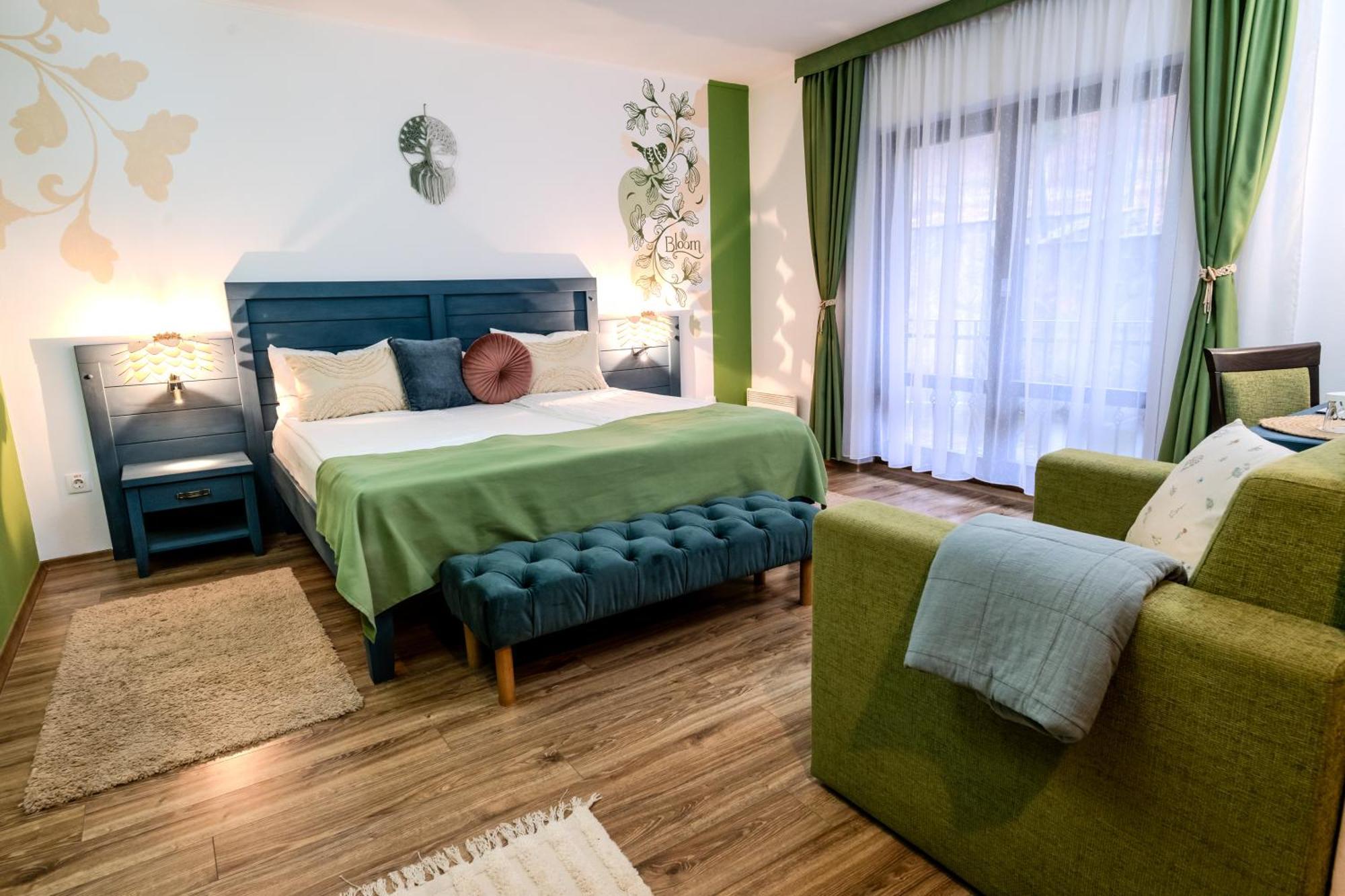 Hotel Szeifert Совата Екстер'єр фото