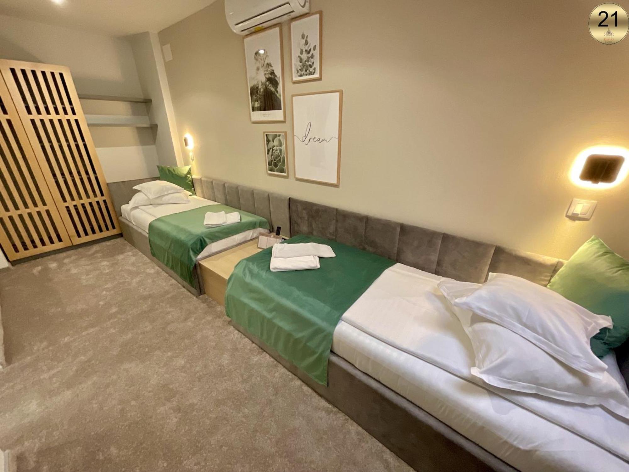 Hotel Szeifert Совата Екстер'єр фото