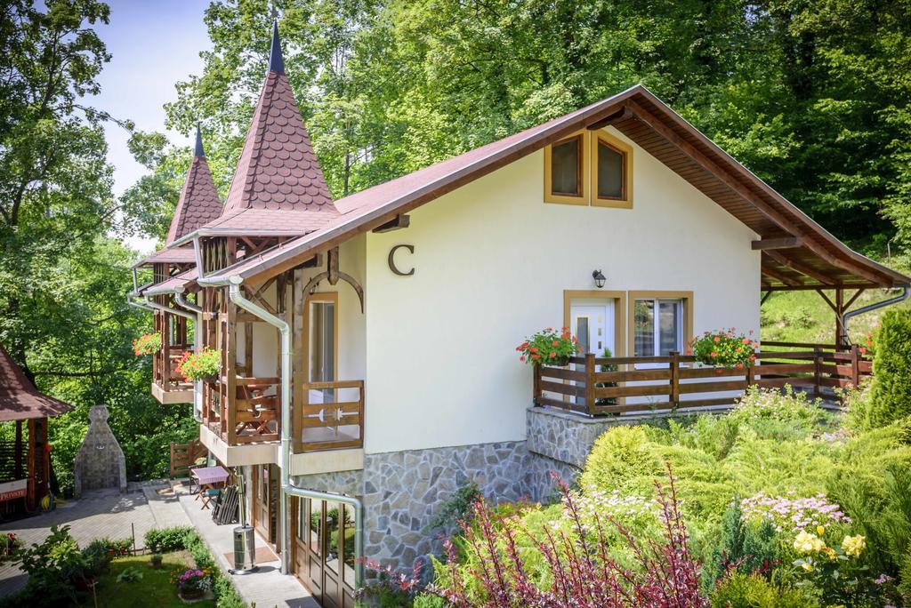 Hotel Szeifert Совата Екстер'єр фото